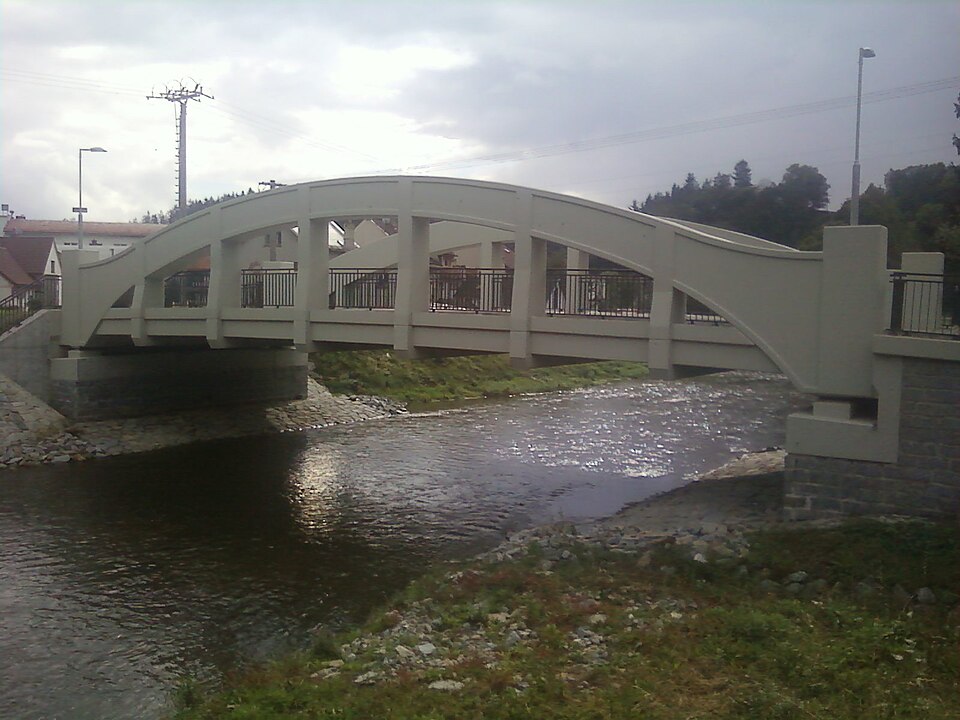 Soubor:Jimramov, Benátský most (nový).jpg