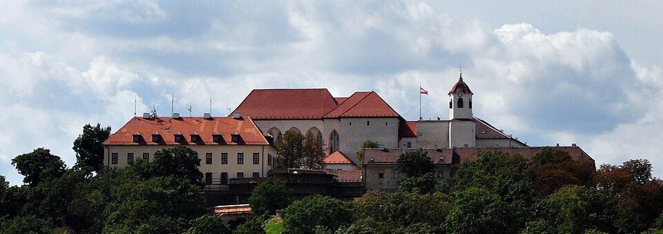 Soubor:Hrad Špilberk v Brně (vyrez).jpg
